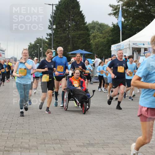 13.09.2026 - Kiel Lauf Andreas Tolksdorf http://msf.ph/oto/10415539 13.09.2026 10:06:30 Kiellinie 8831, 5542, 5138, 7625, 5139, 070 meine-sportfotos.de