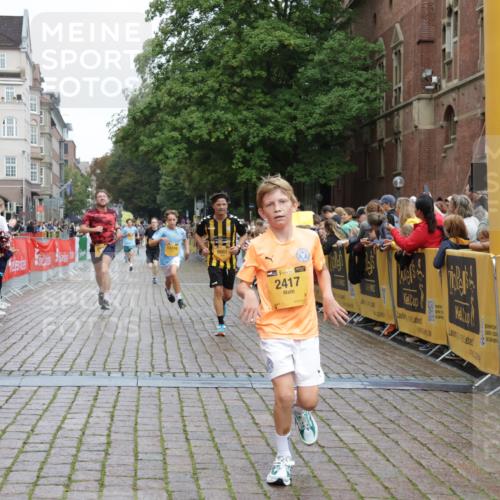 13.09.2026 - Kiel Lauf Yannick Fuchs http://msf.ph/oto/10415541 13.09.2026 09:37:26 Ziel 2417, 3481, 4737, 5837, 7050, 8658, 8661, 9696, 10220, 12416, 999, 2455, 3174, 3900, 7855, 2057, 2720, 4252, 4790, 7827, 9518, 10656, 10778 meine-sportfotos.de