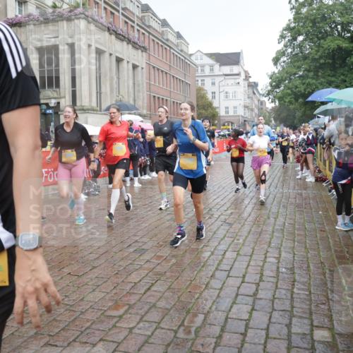 13.09.2026 - Kiel Lauf Yannick Fuchs http://msf.ph/oto/10415542 13.09.2026 10:47:31 Ziel 365, 917, 1280, 1944, 2183, 3064, 3136, 3306, 3512, 3565, 3745, 4070, 4077, 4149, 4187, 4450, 4531, 5239, 5573, 5980, 6005, 6235, 6792, 6940, 6981, 7632, 8058, 8309, 8741, 9104, 9114, 9312, 9946, 9959, 10115, 10668, 10720, 11271, 11382, 12377, 12596, 85, 111, 116, 404, 525, 816, 821, 1107, 1169, 1367, 1563, 1674, 1803, 2000, 2185, 2429, 2713, 2947, 3064, 3136, 3183, 3463, 4014, 4147, 4150, 4380, 4773, 4789, 4894, 5089, 5195, 5424, 5505, 5649, 5914, 6142, 6742, 6981, 7288 meine-sportfotos.de