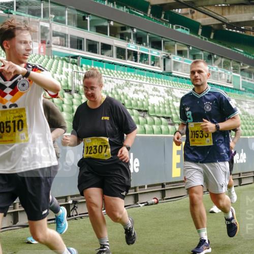 13.09.2026 - 21. swb-Marathon Bremen Michael Burmester http://msf.ph/oto/10415562 13.09.2026 10:41:42 Laufen im Stadion 10148, 10155, 10163, 10213, 10247, 10313, 10321, 10354, 10395, 10396, 10399, 10406, 10414, 10417, 10419, 10422, 10424, 10435, 10455, 10461, 10462, 10483, 10490, 10519, 10527, 10545, 10546, 10547, 10582, 10586, 10611, 10644, 10665, 10694, 10705, 10706, 10719, 10722, 10766, 10768, 10776, 10804, 10854, 10859, 10889, 10909, 10963, 10977, 11027, 11043, 11048, 11084, 11085, 11090, 11097, 11098, 11140, 11192 meine-sportfotos.de