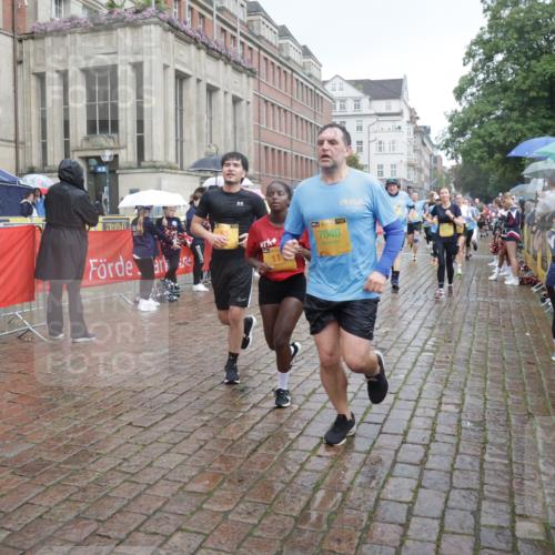 13.09.2026 - Kiel Lauf Yannick Fuchs http://msf.ph/oto/10415568 13.09.2026 10:47:34 Ziel 335, 365, 917, 1944, 3306, 3512, 3565, 3745, 4070, 4077, 4096, 4149, 4187, 4450, 4531, 5239, 5573, 5787, 5980, 6005, 6235, 6792, 6940, 6946, 6978, 7632, 8058, 8309, 9104, 9114, 9643, 9946, 9959, 10115, 10720, 11271, 11382, 12377, 12498, 85, 111, 116, 525, 816, 821, 1107, 1280, 1367, 1563, 1674, 1803, 2000, 2183, 2185, 2429, 2713, 2947, 3064, 3136, 3183, 3463, 4150, 4380, 4450, 4773, 4789, 4894, 5089, 5195, 5424, 5505, 5649, 5914, 6142, 6742, 6981, 7288, 85 meine-sportfotos.de