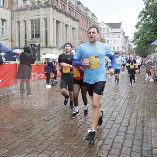 13.09.2026 - Kiel Lauf Yannick Fuchs http://msf.ph/oto/10415572 13.09.2026 10:47:34 Ziel 335, 365, 917, 1944, 3306, 3512, 3565, 3745, 4070, 4077, 4096, 4149, 4187, 4450, 4531, 5239, 5573, 5787, 5980, 6005, 6235, 6792, 6940, 6946, 6978, 7632, 8058, 8309, 9104, 9114, 9643, 9946, 9959, 10115, 10720, 11271, 11382, 12377, 12498, 85, 111, 116, 525, 816, 821, 1107, 1280, 1367, 1563, 1674, 1803, 2000, 2183, 2185, 2429, 2713, 2947, 3064, 3136, 3183, 3463, 4150, 4380, 4450, 4773, 4789, 4894, 5089, 5195, 5424, 5505, 5649, 5914, 6142, 6742, 6981, 7288, 85 meine-sportfotos.de
