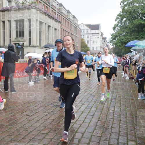 13.09.2026 - Kiel Lauf Yannick Fuchs http://msf.ph/oto/10415607 13.09.2026 10:47:36 Ziel 335, 365, 917, 1944, 3306, 3512, 3565, 3745, 4070, 4077, 4096, 4149, 4187, 5239, 5573, 5787, 5980, 6005, 6235, 6384, 6792, 6940, 6946, 6949, 6978, 7632, 8309, 9104, 9114, 9643, 9946, 9959, 10115, 10651, 10720, 11271, 11382, 12377, 12498, 85, 111, 116, 816, 821, 1107, 1280, 1367, 1563, 1674, 1803, 2000, 2183, 2185, 2429, 2713, 2947, 3064, 3136, 3183, 3463, 4070, 4150, 4380, 4450, 4531, 4773, 4789, 5089, 5195, 5424, 5505, 5649, 5914, 6142, 6742, 6981, 7288, 8058, 85 meine-sportfotos.de
