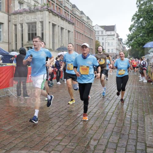 13.09.2026 - Kiel Lauf Yannick Fuchs http://msf.ph/oto/10415634 13.09.2026 10:47:38 Ziel 335, 917, 1944, 3306, 3512, 3565, 4077, 4096, 5239, 5573, 5787, 5980, 6005, 6036, 6235, 6384, 6792, 6940, 6946, 6949, 6978, 7632, 9104, 9643, 9946, 9959, 10115, 10651, 10720, 11271, 11382, 11724, 12377, 12498, 12593, 116, 365, 816, 821, 917, 1107, 1280, 1367, 1563, 1674, 1803, 2000, 2183, 2185, 2429, 2713, 2947, 3064, 3136, 3183, 3463, 3745, 4070, 4149, 4150, 4187, 4380, 4450, 4531, 4773, 4789, 5089, 5195, 5424, 5505, 5649, 5914, 6142, 6235, 6742, 6792, 6981, 7288, 8058, 85 meine-sportfotos.de