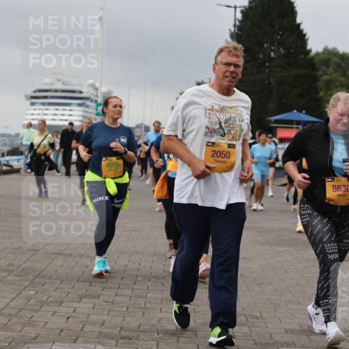13.09.2026 - Kiel Lauf Andreas Tolksdorf http://msf.ph/oto/10415711 13.09.2026 10:06:38 Kiellinie 4899, 4, 38, 2050, 38, 8630, 109, 13 meine-sportfotos.de