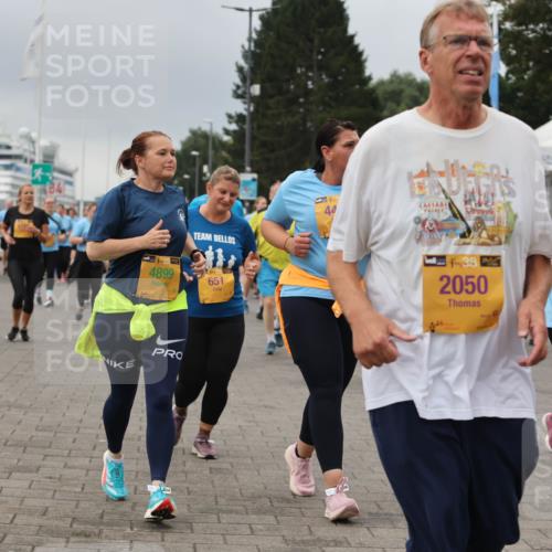 13.09.2026 - Kiel Lauf Andreas Tolksdorf http://msf.ph/oto/10415738 13.09.2026 10:06:39 Kiellinie 44, 38, 4899, 651, 2050, 6754 meine-sportfotos.de