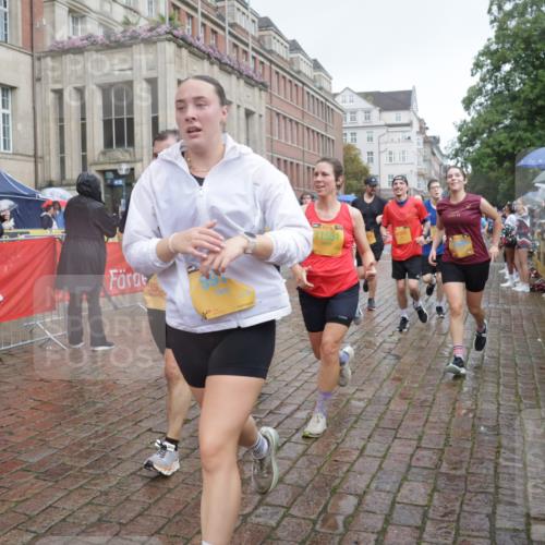 13.09.2026 - Kiel Lauf Yannick Fuchs http://msf.ph/oto/10415739 13.09.2026 10:47:44 Ziel 335, 1944, 3682, 4077, 4096, 4425, 4583, 5240, 5787, 6036, 6384, 6904, 6946, 6949, 6967, 6978, 7001, 8387, 9076, 9104, 9643, 10651, 11382, 11705, 11724, 12377, 12498, 12593, 116, 365, 821, 917, 1107, 1280, 1367, 1803, 2000, 2183, 2185, 2429, 2713, 2947, 3064, 3136, 3183, 3306, 3463, 3512, 3565, 3745, 4070, 4077, 4149, 4150, 4187, 4380, 4450, 4531, 4773, 4789, 5195, 5239, 5505, 5573, 5649, 5914, 5980, 6005, 6142, 6235, 6792, 6940, 6981, 7288, 7632, 8058 meine-sportfotos.de