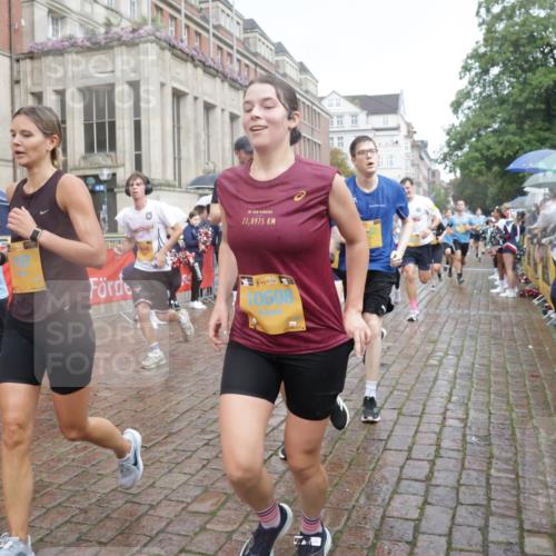 13.09.2026 - Kiel Lauf Yannick Fuchs http://msf.ph/oto/10415765 13.09.2026 10:47:45 Ziel 335, 708, 1944, 3682, 4096, 4425, 4583, 5240, 5787, 6036, 6384, 6778, 6904, 6946, 6949, 6967, 6978, 7001, 8387, 9076, 9104, 9643, 10651, 11382, 11705, 11724, 12377, 12498, 12510, 12593, 116, 365, 821, 917, 1107, 1280, 1367, 1803, 2000, 2183, 2185, 2429, 2713, 2947, 3064, 3136, 3183, 3306, 3463, 3512, 3565, 3745, 4070, 4077, 4149, 4150, 4187, 4380, 4450, 4531, 4773, 4789, 5195, 5239, 5505, 5573, 5649, 5980, 6005, 6142, 6235, 6792, 6940, 6981, 7288, 7632, 8058, 9104 meine-sportfotos.de