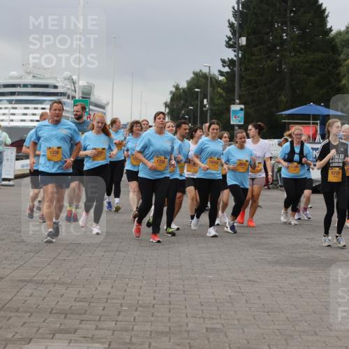 13.09.2026 - Kiel Lauf Andreas Tolksdorf http://msf.ph/oto/10415777 13.09.2026 10:06:49 Kiellinie 1338, 225, 10432, 2070, 1339, 11884, 9729 meine-sportfotos.de