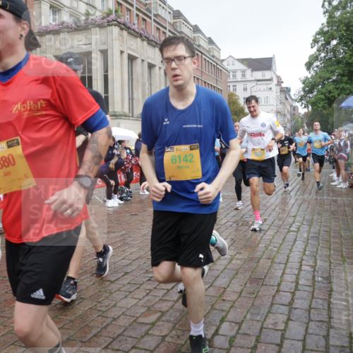 13.09.2026 - Kiel Lauf Yannick Fuchs http://msf.ph/oto/10415778 13.09.2026 10:47:46 Ziel 335, 708, 1944, 3682, 4096, 4425, 4583, 5240, 5747, 5787, 6036, 6384, 6778, 6904, 6946, 6949, 6967, 6978, 7001, 8387, 9076, 9643, 10651, 11382, 11705, 11724, 11829, 12498, 12510, 12593, 116, 365, 821, 917, 1107, 1280, 1367, 1803, 1944, 2000, 2183, 2185, 2429, 2713, 2947, 3064, 3136, 3183, 3306, 3463, 3512, 3565, 3745, 4070, 4077, 4149, 4150, 4187, 4380, 4450, 4531, 4773, 5195, 5239, 5505, 5573, 5649, 5980, 6005, 6142, 6235, 6792, 6940, 6981, 7288, 7632, 8058, 9104 meine-sportfotos.de
