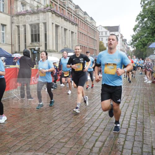13.09.2026 - Kiel Lauf Yannick Fuchs http://msf.ph/oto/10415813 13.09.2026 10:47:48 Ziel 696, 708, 1059, 3682, 4096, 4425, 4583, 4713, 5240, 5747, 6036, 6384, 6778, 6904, 6946, 6949, 6967, 6978, 7001, 8387, 9076, 9643, 10651, 11603, 11705, 11724, 11829, 12498, 12510, 12593, 12758, 335, 365, 821, 917, 1280, 1367, 1803, 1944, 2000, 2183, 2185, 2429, 2713, 2947, 3064, 3136, 3183, 3306, 3463, 3512, 3565, 3745, 4070, 4077, 4096, 4149, 4150, 4187, 4450, 4531, 4773, 5195, 5239, 5505, 5573, 5649, 5787, 5980, 6005, 6235, 6792, 6940, 6978, 6981, 7288, 7632, 8058, 9104 meine-sportfotos.de
