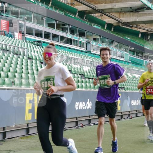13.09.2026 - 21. swb-Marathon Bremen Michael Burmester http://msf.ph/oto/10415826 13.09.2026 13:19:28 Laufen im Stadion 333, 404, 464, 486, 512, 546, 732, 753, 921, 938, 1066, 1129, 1156, 1431, 1506, 1756, 1765, 1815, 1868, 1916, 2028, 2123, 2137, 2224, 2240, 2294, 2315, 2357, 2358, 2453, 2533, 2557, 2563, 2614, 2622, 2626, 2689, 2694, 2695, 2702, 2703, 2722, 2756, 2786, 2843, 2845, 2849, 2857, 2879, 2880, 2944, 2983, 2999, 3031, 3046, 3059, 3072, 3096, 3100, 3116, 3146, 3189, 3198, 3243, 3263, 3264, 3285, 3287, 3310, 3315, 3476, 3537, 3619, 3740, 3879, 4478 meine-sportfotos.de