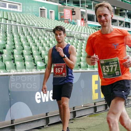 13.09.2026 - 21. swb-Marathon Bremen Michael Burmester http://msf.ph/oto/10415848 13.09.2026 12:58:09 Laufen im Stadion 141, 148, 334, 511, 672, 769, 776, 789, 790, 857, 909, 1010, 1119, 1191, 1199, 1254, 1281, 1535, 1601, 1642, 1647, 1752, 1809, 1881, 1900, 1931, 1933, 2046, 2051, 2075, 2324, 2343, 2367, 2371, 2397, 2402, 2423, 2425, 2493, 2577, 2634, 2640, 2671, 2761, 2771, 2807, 2903, 2904, 3021, 3051, 3078, 3120, 3138, 3148, 3182, 3186, 3319, 3338, 3435, 3450, 3458, 3514, 3534, 3560, 3634, 3655, 3685, 3690, 3695, 3760, 3813, 3866, 3933, 3939, 4101, 4316, 4319, 205 meine-sportfotos.de