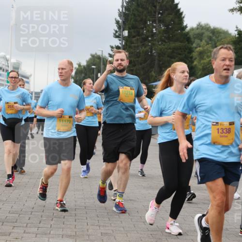 13.09.2026 - Kiel Lauf Andreas Tolksdorf http://msf.ph/oto/10415907 13.09.2026 10:06:54 Kiellinie 251, 39, 11172, 11218, 1735, 1338, 6806, 010 meine-sportfotos.de