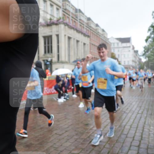 13.09.2026 - Kiel Lauf Yannick Fuchs http://msf.ph/oto/10415947 13.09.2026 10:47:56 Ziel 596, 696, 708, 995, 1059, 1273, 1586, 2625, 3682, 3715, 4713, 5240, 5747, 6418, 6507, 6778, 6967, 7001, 7104, 8387, 9076, 9915, 10634, 11603, 11829, 12510, 12758, 335, 365, 917, 1280, 1944, 2183, 3064, 3136, 3306, 3512, 3565, 3745, 4070, 4077, 4096, 4149, 4187, 4425, 4450, 4531, 4583, 5239, 5573, 5787, 5980, 6005, 6036, 6235, 6384, 6792, 6904, 6940, 6946, 6949, 6978, 6981, 7632, 8058, 9104, 10651, 11705, 11724, 12593, 960, 1644, 2097, 2253, 2183 meine-sportfotos.de