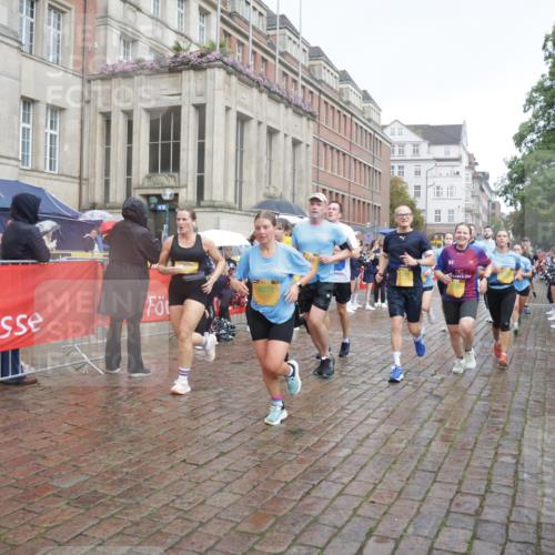 13.09.2026 - Kiel Lauf Yannick Fuchs http://msf.ph/oto/10415999 13.09.2026 10:48:00 Ziel 596, 696, 708, 995, 1059, 1273, 1586, 2625, 3012, 3014, 3715, 4713, 5747, 6418, 6507, 6778, 7104, 7668, 9915, 10634, 10933, 11098, 11596, 11603, 11829, 12510, 12758, 335, 365, 708, 917, 1944, 3306, 3512, 3565, 3682, 3745, 4070, 4077, 4096, 4149, 4187, 4425, 4531, 4583, 5239, 5240, 5573, 5787, 5980, 6005, 6036, 6235, 6384, 6778, 6792, 6904, 6940, 6946, 6949, 6967, 6978, 7001, 7632, 8058, 8387, 9076, 9104, 10651, 11705, 11724, 12593, 199, 960, 1644, 2097, 2253, 2183, 4070 meine-sportfotos.de