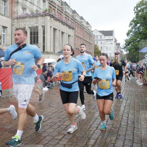 13.09.2026 - Kiel Lauf Yannick Fuchs http://msf.ph/oto/10416040 13.09.2026 10:48:02 Ziel 596, 696, 995, 1059, 1273, 1586, 2625, 2712, 3012, 3014, 3715, 4713, 4720, 6418, 6507, 7104, 7212, 7668, 8737, 9915, 10634, 10933, 11098, 11596, 11603, 11718, 12758, 335, 365, 708, 917, 1059, 1944, 3306, 3512, 3565, 3682, 3745, 4077, 4096, 4149, 4187, 4425, 4583, 5239, 5240, 5573, 5747, 5787, 5980, 6005, 6036, 6235, 6384, 6778, 6792, 6904, 6940, 6946, 6949, 6967, 6978, 7001, 7632, 8387, 9076, 9104, 10651, 11705, 11724, 12593, 199, 960, 1564, 1644, 2097, 2253, 2183, 4070 meine-sportfotos.de