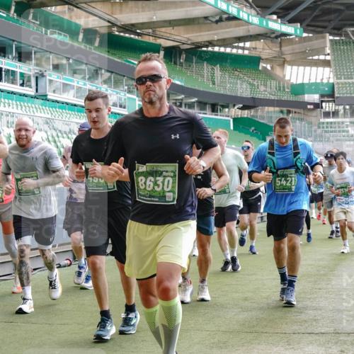 13.09.2026 - 21. swb-Marathon Bremen Michael Burmester http://msf.ph/oto/10416078 13.09.2026 13:19:36 Laufen im Stadion 333, 464, 486, 512, 546, 921, 938, 1066, 1129, 1156, 1409, 1431, 1446, 1506, 1697, 1756, 1765, 1815, 1916, 2028, 2123, 2137, 2224, 2240, 2294, 2315, 2349, 2453, 2533, 2557, 2563, 2614, 2622, 2626, 2689, 2694, 2695, 2702, 2703, 2722, 2756, 2786, 2843, 2845, 2849, 2857, 2879, 2944, 2983, 2999, 3031, 3046, 3059, 3072, 3096, 3100, 3116, 3139, 3189, 3198, 3243, 3263, 3264, 3285, 3287, 3310, 3315, 3619, 3740, 3879, 4478 meine-sportfotos.de