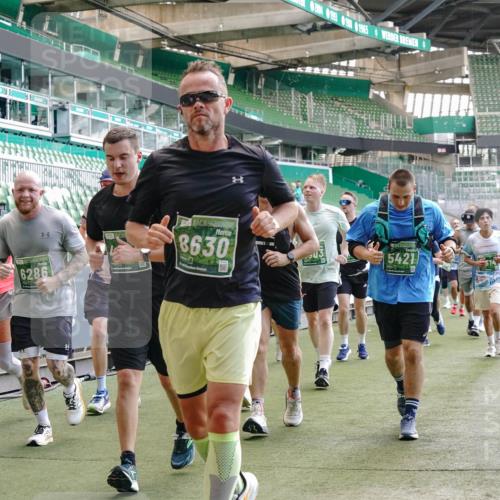13.09.2026 - 21. swb-Marathon Bremen Michael Burmester http://msf.ph/oto/10416088 13.09.2026 13:19:36 Laufen im Stadion 333, 464, 486, 512, 546, 921, 938, 1066, 1129, 1156, 1409, 1431, 1446, 1506, 1697, 1756, 1765, 1815, 1916, 2028, 2123, 2137, 2224, 2240, 2294, 2315, 2349, 2453, 2533, 2557, 2563, 2614, 2622, 2626, 2689, 2694, 2695, 2702, 2703, 2722, 2756, 2786, 2843, 2845, 2849, 2857, 2879, 2944, 2983, 2999, 3031, 3046, 3059, 3072, 3096, 3100, 3116, 3139, 3189, 3198, 3243, 3263, 3264, 3285, 3287, 3310, 3315, 3619, 3740, 3879, 4478 meine-sportfotos.de