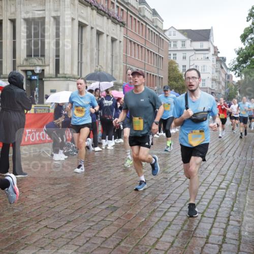 13.09.2026 - Kiel Lauf Yannick Fuchs http://msf.ph/oto/10416100 13.09.2026 10:48:05 Ziel 596, 960, 995, 1273, 1586, 1595, 2625, 2712, 3012, 3014, 3715, 4720, 4896, 6418, 6507, 6760, 7104, 7212, 7668, 8737, 9915, 10634, 10933, 11098, 11596, 11718, 335, 696, 708, 1059, 1944, 3306, 3565, 3682, 3715, 4077, 4096, 4425, 4583, 4713, 5240, 5573, 5747, 5787, 5980, 6005, 6036, 6384, 6778, 6904, 6940, 6946, 6949, 6967, 6978, 7001, 7632, 8387, 9076, 9104, 10651, 11705, 11724, 12593, 199, 854, 1564, 1644, 2097, 2253, 2183, 4070 meine-sportfotos.de