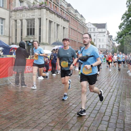 13.09.2026 - Kiel Lauf Yannick Fuchs http://msf.ph/oto/10416113 13.09.2026 10:48:06 Ziel 596, 960, 995, 1273, 1586, 1595, 1644, 2625, 2712, 3012, 3014, 4553, 4720, 4896, 6418, 6507, 6760, 7104, 7212, 7668, 8737, 9915, 10634, 10672, 10933, 11098, 11596, 11718, 335, 696, 708, 1059, 1944, 3565, 3682, 3715, 4077, 4096, 4425, 4583, 4713, 5240, 5747, 5787, 5980, 6005, 6036, 6384, 6778, 6904, 6940, 6946, 6949, 6967, 6978, 7001, 7632, 8387, 9076, 9104, 9915, 10651, 11705, 11724, 12593, 199, 473, 854, 1161, 1564, 2097, 2253, 4070 meine-sportfotos.de