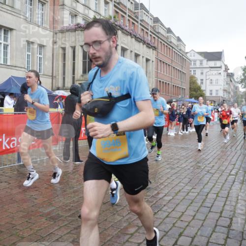 13.09.2026 - Kiel Lauf Yannick Fuchs http://msf.ph/oto/10416128 13.09.2026 10:48:06 Ziel 596, 960, 995, 1273, 1586, 1595, 1644, 2625, 2712, 3012, 3014, 4553, 4720, 4896, 6418, 6507, 6760, 7104, 7212, 7668, 8737, 9915, 10634, 10672, 10933, 11098, 11596, 11718, 335, 696, 708, 1059, 1944, 3565, 3682, 3715, 4077, 4096, 4425, 4583, 4713, 5240, 5747, 5787, 5980, 6005, 6036, 6384, 6778, 6904, 6940, 6946, 6949, 6967, 6978, 7001, 7632, 8387, 9076, 9104, 9915, 10651, 11705, 11724, 12593, 199, 473, 854, 1161, 1564, 2097, 2253, 4070 meine-sportfotos.de