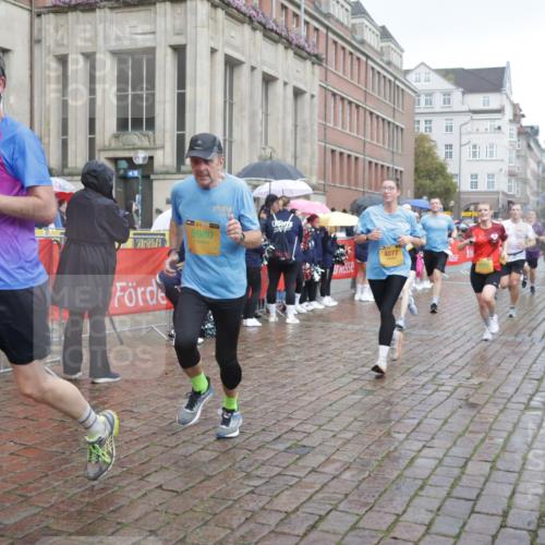 13.09.2026 - Kiel Lauf Yannick Fuchs http://msf.ph/oto/10416132 13.09.2026 10:48:07 Ziel 596, 960, 995, 1273, 1586, 1595, 1644, 2625, 2712, 3012, 3014, 4553, 4720, 4896, 6418, 6507, 6760, 7104, 7212, 7668, 8737, 10234, 10634, 10672, 10933, 11098, 11596, 11718, 335, 696, 708, 1059, 1944, 3565, 3682, 3715, 4077, 4096, 4425, 4583, 4713, 5240, 5747, 5787, 5980, 6005, 6036, 6384, 6778, 6904, 6946, 6949, 6967, 6978, 7001, 7632, 8387, 9076, 9104, 9915, 10651, 11705, 11724, 12593, 199, 473, 854, 1161, 1322, 1564, 2097, 2253, 4070 meine-sportfotos.de
