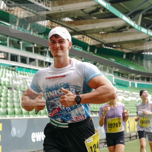 13.09.2026 - 21. swb-Marathon Bremen Michael Burmester http://msf.ph/oto/10416150 13.09.2026 10:42:03 Laufen im Stadion 10148, 10155, 10163, 10247, 10303, 10313, 10330, 10354, 10395, 10396, 10399, 10414, 10419, 10422, 10461, 10462, 10483, 10490, 10491, 10519, 10527, 10545, 10546, 10547, 10557, 10586, 10611, 10644, 10665, 10694, 10705, 10706, 10719, 10722, 10752, 10766, 10768, 10773, 10776, 10784, 10804, 10805, 10854, 10859, 10880, 10889, 10909, 10963, 10977, 11026, 11027, 11041, 11043, 11048, 11078, 11084, 11085, 11090, 11097, 11098, 11140, 11192 meine-sportfotos.de