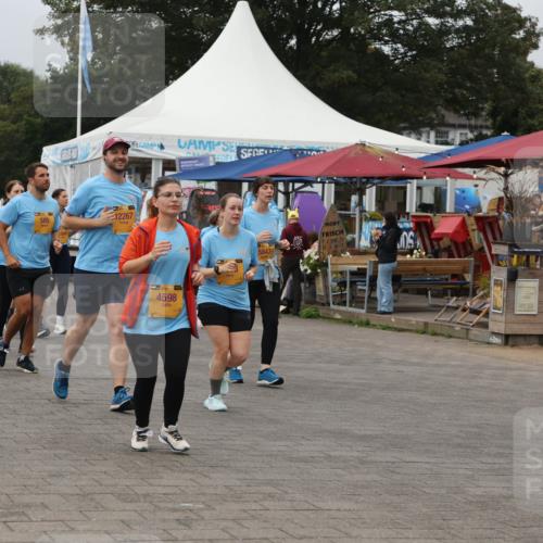 13.09.2026 - Kiel Lauf Andreas Tolksdorf http://msf.ph/oto/10416201 13.09.2026 10:07:04 Kiellinie 3536, 9254, 12267, 39, 4598, 5847, 2845 meine-sportfotos.de