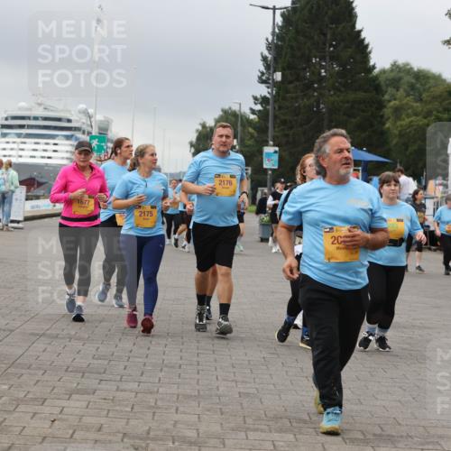 13.09.2026 - Kiel Lauf Andreas Tolksdorf http://msf.ph/oto/10416247 13.09.2026 10:07:07 Kiellinie 1677, 2175, 2176, 35, 20 meine-sportfotos.de
