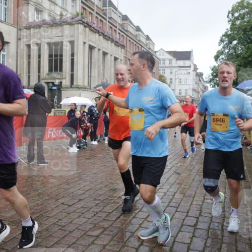 13.09.2026 - Kiel Lauf Yannick Fuchs http://msf.ph/oto/10416251 13.09.2026 10:48:12 Ziel 960, 1595, 1644, 2001, 2097, 2253, 2712, 3012, 3014, 3738, 4553, 4720, 4736, 4896, 5447, 6000, 6760, 7212, 7326, 7668, 8553, 8737, 9972, 10234, 10265, 10672, 10933, 11098, 11104, 11349, 11383, 11596, 11718, 335, 596, 696, 708, 995, 1059, 1273, 1586, 2625, 3682, 3715, 4096, 4425, 4583, 4713, 5240, 5747, 5787, 6036, 6384, 6418, 6507, 6778, 6904, 6946, 6949, 6967, 6978, 7001, 7104, 7668, 8387, 9076, 9915, 10634, 10651, 11705, 11724, 12593, 199, 473, 854, 1161, 1322, 1564 meine-sportfotos.de