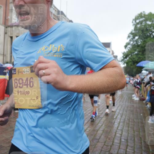 13.09.2026 - Kiel Lauf Yannick Fuchs http://msf.ph/oto/10416267 13.09.2026 10:48:13 Ziel 960, 1595, 1644, 2001, 2097, 2253, 2712, 3012, 3014, 3738, 4553, 4720, 4736, 4896, 5447, 6000, 6760, 7212, 7326, 8553, 8737, 9972, 10234, 10265, 10672, 10933, 11005, 11104, 11349, 11383, 11596, 11718, 12263, 596, 696, 708, 995, 1059, 1273, 1586, 2625, 3012, 3014, 3682, 3715, 4096, 4425, 4583, 4713, 5240, 5747, 6036, 6384, 6418, 6507, 6778, 6904, 6946, 6949, 6967, 6978, 7001, 7104, 7668, 8387, 9076, 9915, 10634, 10651, 11705, 11724, 12593, 199, 473, 854, 1161, 1322, 1564 meine-sportfotos.de