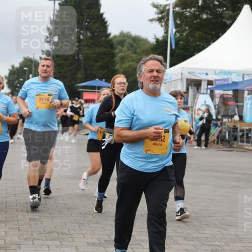 13.09.2026 - Kiel Lauf Andreas Tolksdorf http://msf.ph/oto/10416270 13.09.2026 10:07:08 Kiellinie 1677, 542, 1, 39, 2175, 39, 2176, 32, 283 meine-sportfotos.de