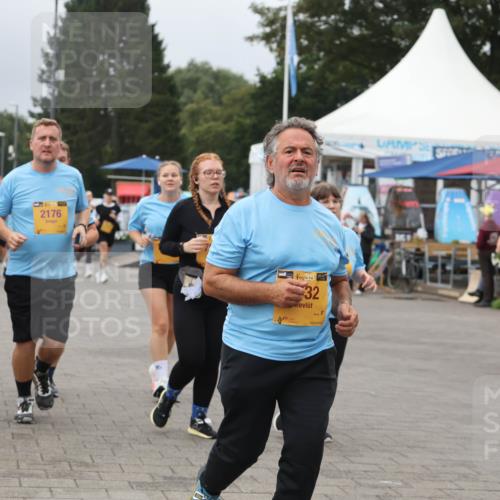 13.09.2026 - Kiel Lauf Andreas Tolksdorf http://msf.ph/oto/10416274 13.09.2026 10:07:08 Kiellinie 2175, 2176, 32 meine-sportfotos.de