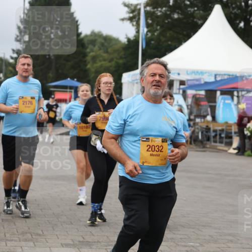 13.09.2026 - Kiel Lauf Andreas Tolksdorf http://msf.ph/oto/10416277 13.09.2026 10:07:09 Kiellinie 2175, 2176, 1010, 799, 1, 38, 2032 meine-sportfotos.de
