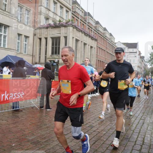 13.09.2026 - Kiel Lauf Yannick Fuchs http://msf.ph/oto/10416288 13.09.2026 10:48:14 Ziel 199, 960, 1595, 1644, 2001, 2097, 2253, 2712, 3738, 4553, 4720, 4736, 4896, 5116, 5447, 6000, 6760, 7212, 7326, 8553, 8737, 9972, 10234, 10265, 10672, 10933, 11005, 11104, 11349, 11383, 11596, 11718, 12263, 596, 696, 708, 995, 1059, 1273, 1586, 2625, 3012, 3014, 3682, 3715, 4425, 4583, 4713, 5240, 5747, 6036, 6384, 6418, 6507, 6778, 6904, 6946, 6949, 6967, 7001, 7104, 7668, 8387, 9076, 9915, 10634, 10651, 11705, 11724, 12593, 473, 854, 1161, 1322, 1564 meine-sportfotos.de