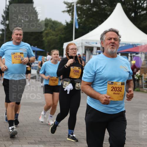 13.09.2026 - Kiel Lauf Andreas Tolksdorf http://msf.ph/oto/10416291 13.09.2026 10:07:09 Kiellinie 11, 30, 2175, 11, 39, 2176, 10101, 7998, 387, 2032 meine-sportfotos.de