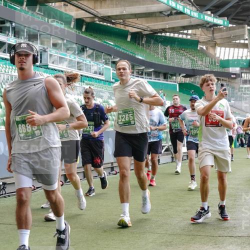 13.09.2026 - 21. swb-Marathon Bremen Michael Burmester http://msf.ph/oto/10416301 13.09.2026 13:19:42 Laufen im Stadion 333, 464, 486, 512, 546, 921, 938, 1066, 1129, 1156, 1409, 1431, 1446, 1506, 1697, 1756, 1765, 1815, 1916, 2010, 2028, 2064, 2123, 2137, 2224, 2240, 2294, 2315, 2349, 2453, 2501, 2533, 2557, 2563, 2614, 2622, 2626, 2689, 2694, 2695, 2702, 2703, 2722, 2756, 2786, 2843, 2845, 2857, 2879, 2944, 2983, 2999, 3017, 3018, 3031, 3035, 3036, 3037, 3046, 3059, 3072, 3096, 3100, 3116, 3139, 3189, 3198, 3243, 3263, 3264, 3285, 3287, 3310, 3315, 3619, 3879, 4478 meine-sportfotos.de