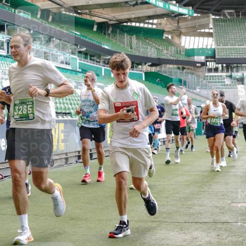 13.09.2026 - 21. swb-Marathon Bremen Michael Burmester http://msf.ph/oto/10416317 13.09.2026 13:19:43 Laufen im Stadion 333, 464, 486, 512, 546, 921, 938, 1066, 1129, 1156, 1409, 1431, 1446, 1506, 1697, 1756, 1765, 1815, 1916, 2010, 2028, 2064, 2137, 2224, 2240, 2294, 2315, 2349, 2453, 2501, 2533, 2557, 2563, 2614, 2622, 2626, 2689, 2694, 2695, 2702, 2703, 2722, 2756, 2786, 2843, 2845, 2857, 2879, 2944, 2983, 2999, 3017, 3018, 3031, 3035, 3036, 3037, 3046, 3059, 3072, 3096, 3100, 3116, 3139, 3189, 3198, 3243, 3263, 3264, 3285, 3287, 3310, 3315, 3619, 3879, 4478 meine-sportfotos.de