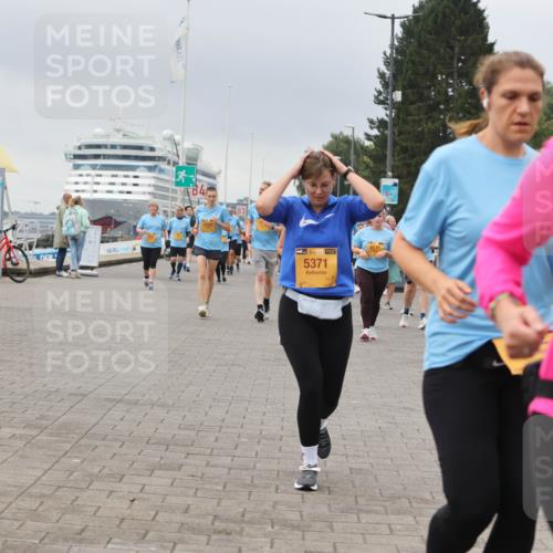 13.09.2026 - Kiel Lauf Andreas Tolksdorf http://msf.ph/oto/10416334 13.09.2026 10:07:12 Kiellinie 5371, 08171, 1677 meine-sportfotos.de