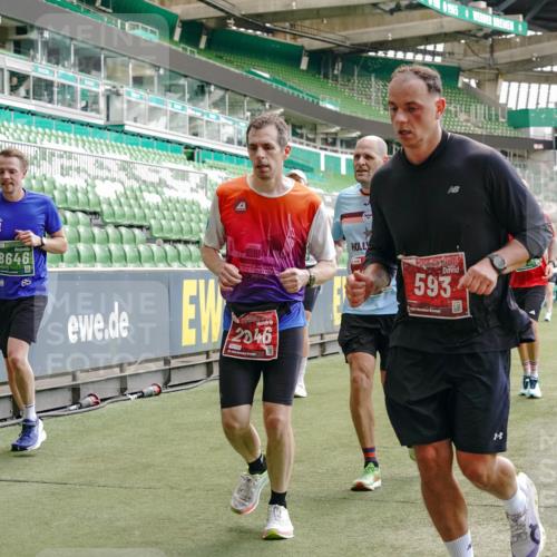 13.09.2026 - 21. swb-Marathon Bremen Michael Burmester http://msf.ph/oto/10416345 13.09.2026 12:58:22 Laufen im Stadion 141, 148, 191, 226, 334, 511, 672, 776, 789, 790, 909, 972, 1010, 1119, 1191, 1199, 1254, 1281, 1535, 1642, 1647, 1752, 1809, 1881, 1900, 1931, 1933, 2046, 2051, 2075, 2210, 2324, 2343, 2367, 2371, 2397, 2402, 2423, 2425, 2493, 2577, 2640, 2771, 2807, 2827, 2885, 2903, 2904, 2979, 3021, 3051, 3078, 3098, 3120, 3138, 3148, 3182, 3186, 3233, 3319, 3338, 3435, 3450, 3514, 3534, 3560, 3634, 3655, 3685, 3690, 3695, 3760, 3866, 3933, 3934, 3939, 4101, 4316, 4319, 205 meine-sportfotos.de