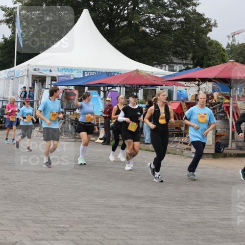 13.09.2026 - Kiel Lauf Andreas Tolksdorf http://msf.ph/oto/10416385 13.09.2026 10:07:15 Kiellinie 9204, 12234, 5327, 3986, 11871 meine-sportfotos.de