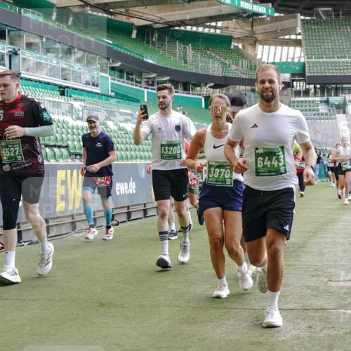 13.09.2026 - 21. swb-Marathon Bremen Michael Burmester http://msf.ph/oto/10416407 13.09.2026 13:19:46 Laufen im Stadion 333, 464, 486, 512, 546, 921, 938, 1066, 1129, 1156, 1409, 1431, 1446, 1506, 1697, 1756, 1765, 1815, 1916, 2010, 2028, 2064, 2137, 2224, 2240, 2294, 2315, 2349, 2453, 2501, 2533, 2557, 2563, 2622, 2626, 2689, 2694, 2695, 2702, 2703, 2722, 2756, 2786, 2843, 2845, 2857, 2879, 2944, 2983, 2999, 3017, 3018, 3031, 3035, 3036, 3037, 3046, 3059, 3072, 3096, 3100, 3116, 3139, 3189, 3198, 3243, 3263, 3264, 3285, 3287, 3310, 3315, 3619, 3879, 4478 meine-sportfotos.de
