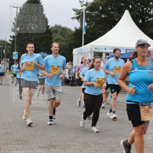13.09.2026 - Kiel Lauf Andreas Tolksdorf http://msf.ph/oto/10416456 13.09.2026 10:07:18 Kiellinie 39, 2724, 3744, 8171, 12234, 9204, 11871 meine-sportfotos.de