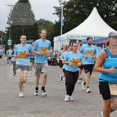 13.09.2026 - Kiel Lauf Andreas Tolksdorf http://msf.ph/oto/10416461 13.09.2026 10:07:18 Kiellinie 38, 2724, 3744, 8171, 12234, 9204, 5527, 11871 meine-sportfotos.de
