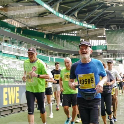13.09.2026 - 21. swb-Marathon Bremen Michael Burmester http://msf.ph/oto/10416472 13.09.2026 10:42:13 Laufen im Stadion 10148, 10155, 10163, 10247, 10303, 10313, 10330, 10361, 10362, 10395, 10396, 10399, 10414, 10419, 10422, 10461, 10462, 10483, 10490, 10491, 10519, 10527, 10545, 10546, 10547, 10557, 10572, 10586, 10611, 10644, 10665, 10694, 10705, 10706, 10719, 10722, 10752, 10766, 10768, 10773, 10776, 10784, 10804, 10805, 10854, 10859, 10880, 10889, 10909, 10963, 10977, 11026, 11027, 11041, 11043, 11048, 11078, 11084, 11085, 11090, 11097, 11098, 11140, 11173, 11192 meine-sportfotos.de