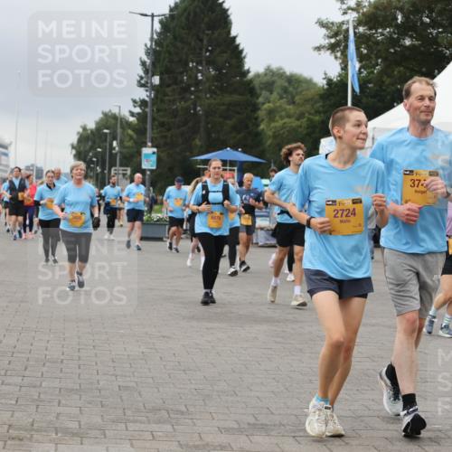 13.09.2026 - Kiel Lauf Andreas Tolksdorf http://msf.ph/oto/10416503 13.09.2026 10:07:19 Kiellinie 6670, 2724, 377, 2290 meine-sportfotos.de