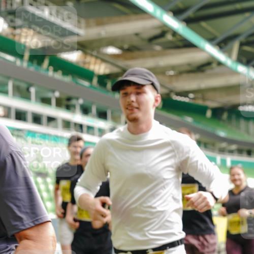 13.09.2026 - 21. swb-Marathon Bremen Michael Burmester http://msf.ph/oto/10416592 13.09.2026 10:42:17 Laufen im Stadion 10148, 10155, 10163, 10247, 10303, 10313, 10330, 10361, 10362, 10395, 10396, 10399, 10414, 10419, 10422, 10461, 10462, 10483, 10490, 10491, 10519, 10527, 10546, 10547, 10557, 10572, 10586, 10644, 10665, 10705, 10706, 10719, 10722, 10752, 10766, 10768, 10773, 10776, 10784, 10804, 10805, 10854, 10859, 10880, 10889, 10909, 10963, 10977, 11026, 11027, 11041, 11043, 11048, 11078, 11084, 11085, 11090, 11097, 11098, 11140, 11173, 11192, 11274 meine-sportfotos.de