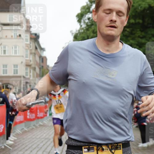 13.09.2026 - Kiel Lauf Yannick Fuchs http://msf.ph/oto/10416682 13.09.2026 09:37:44 Ziel 2057, 2720, 4252, 4790, 7827, 9518, 10656, 999, 2417, 3174, 3481, 4737, 5837, 7050, 7827, 8658, 8661, 9696, 10220, 10778, 12416, 836, 2221, 2408, 2638, 2854, 4089, 5534, 5930, 7723, 8702, 10444, 10690, 7855 meine-sportfotos.de