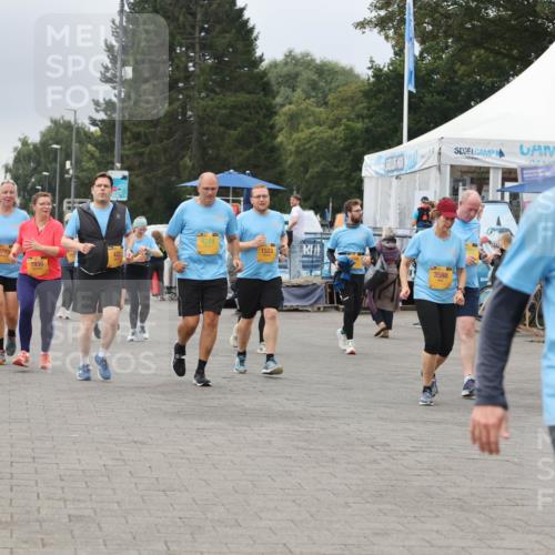 13.09.2026 - Kiel Lauf Andreas Tolksdorf http://msf.ph/oto/10416726 13.09.2026 10:07:27 Kiellinie 9570, 84, 8826, 1523, 1000, 9799, 422, 3598, 7930, 24 meine-sportfotos.de